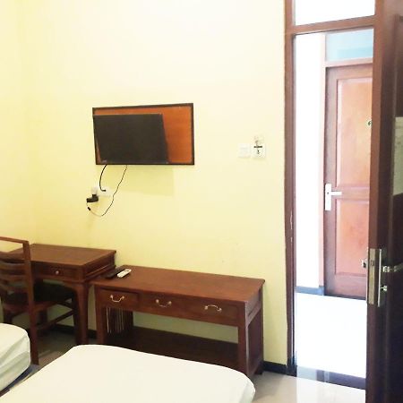 Hotel Pelangi Indah Семаранг Екстер'єр фото