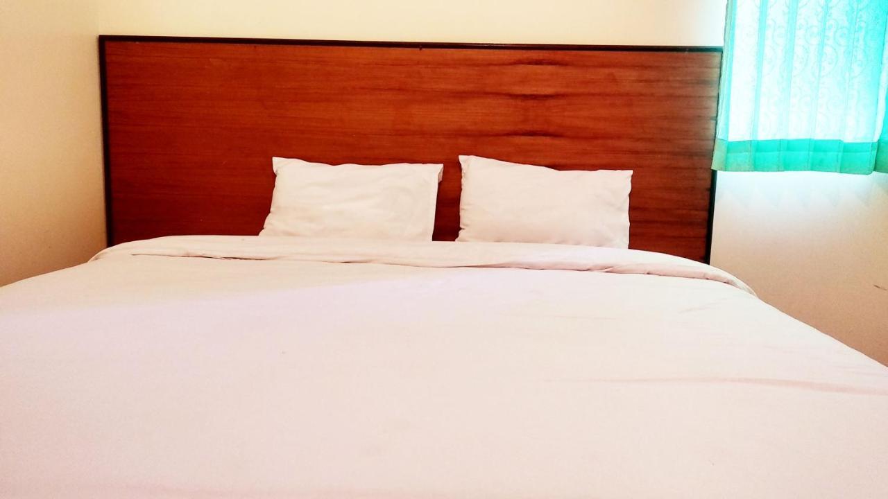 Hotel Pelangi Indah Семаранг Екстер'єр фото